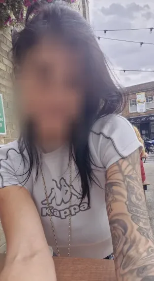 Dilara, 39