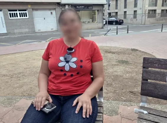 Emilia, 39