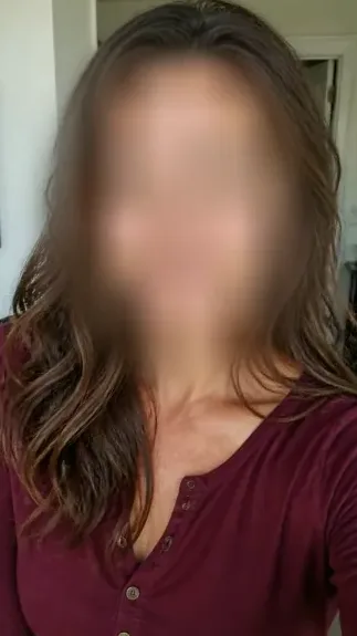 Katharina, 39