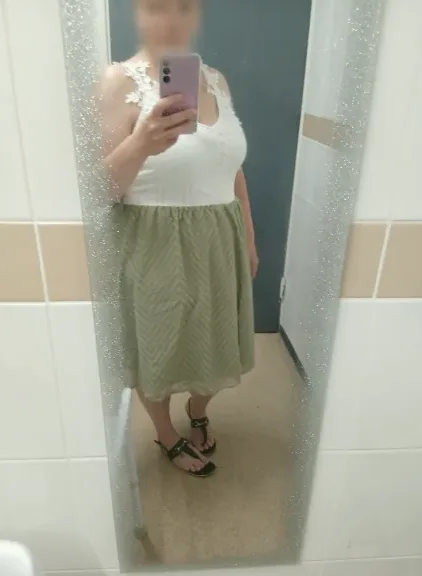 Larissa, 38