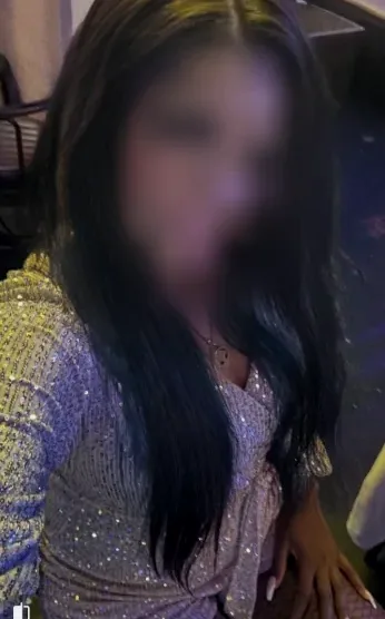 Leonie, 36
