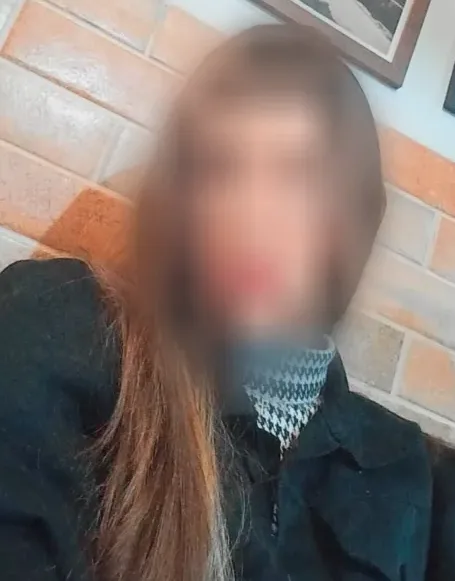 Merve, 25