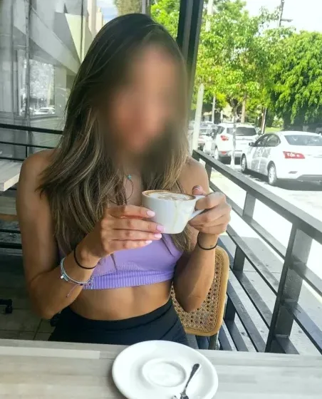 Mira, 32