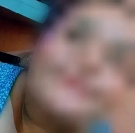 Nina, 29