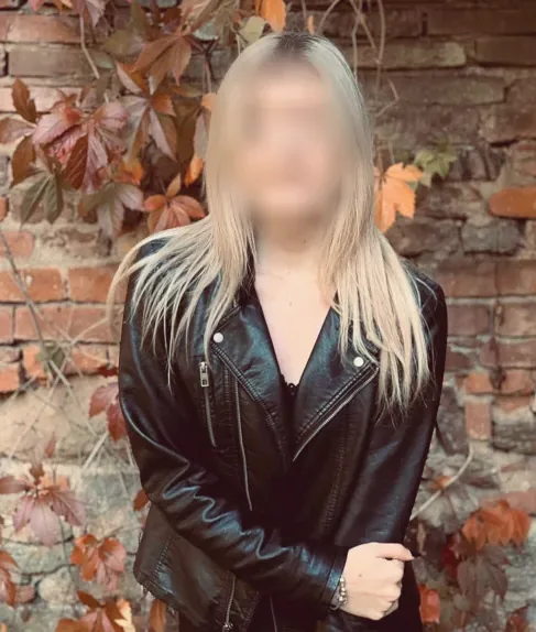 Pia, 32