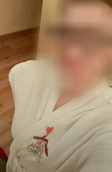 Sarah, 40